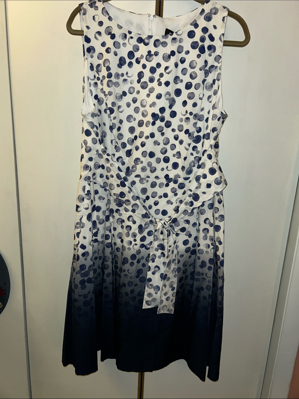 DKNY White and Navy Polka Dot Sleeveless Tie-Waist Dress